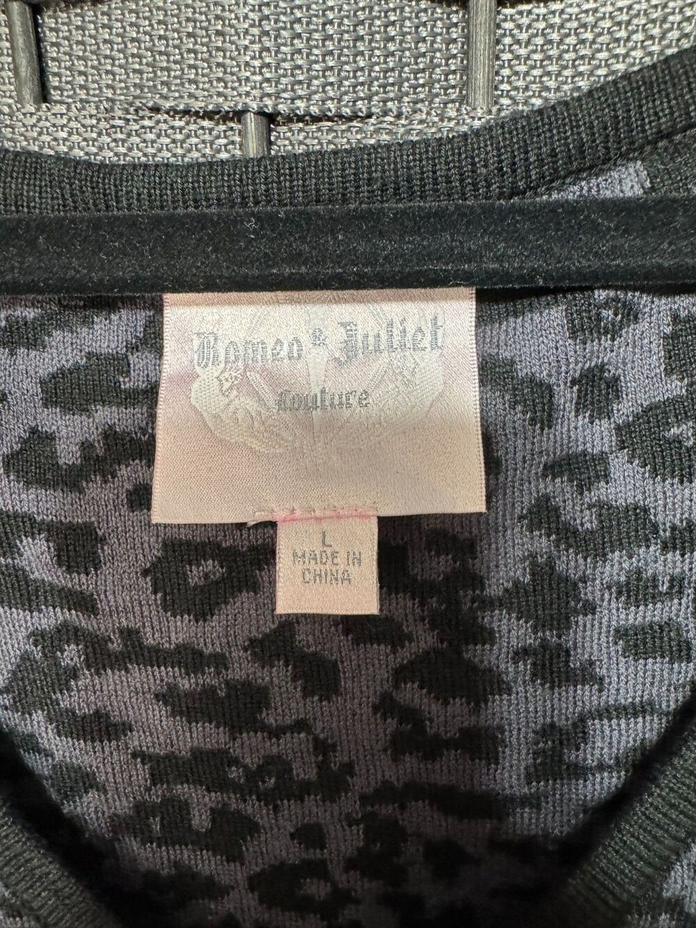 Romeo & Juliet Grey Black Animal Print Knit Dress L Sleeveless Chic - Picture 2 of 5